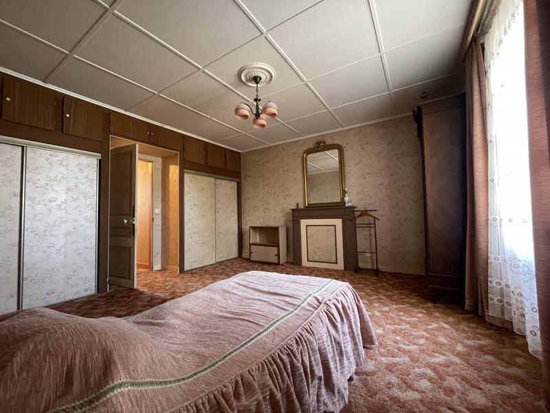 Maison - 217 m² - 8 pièces