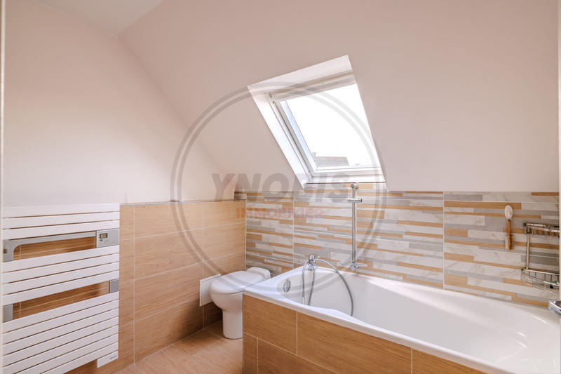 Maison - 139 m² - 6 pièces