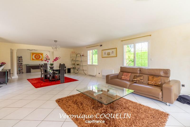 Villa - 240 m² - 7 pièces