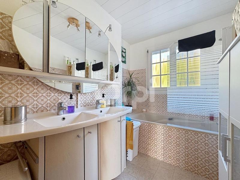 Maison - 130 m² - 5 pièces