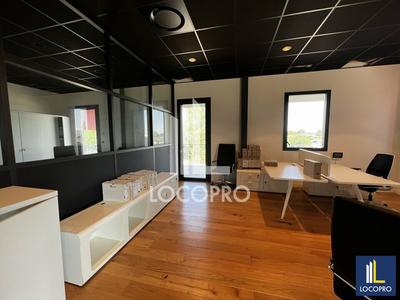 Local d'activité / Entrepôt - 1 293 m²
