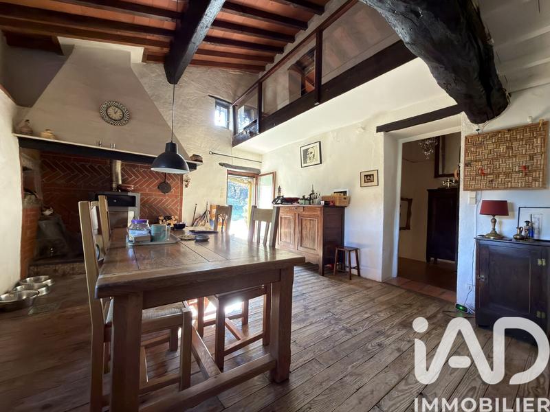 Maison - 180 m² - 5 pièces