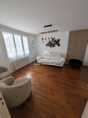 Maison - 79 m² - 5 pièces