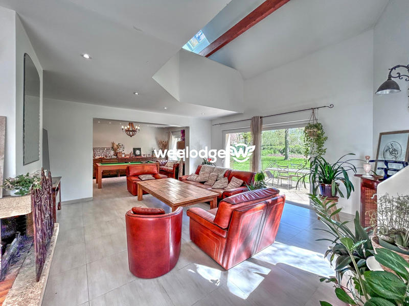 Maison ancienne - 216 m² - 8 pièces