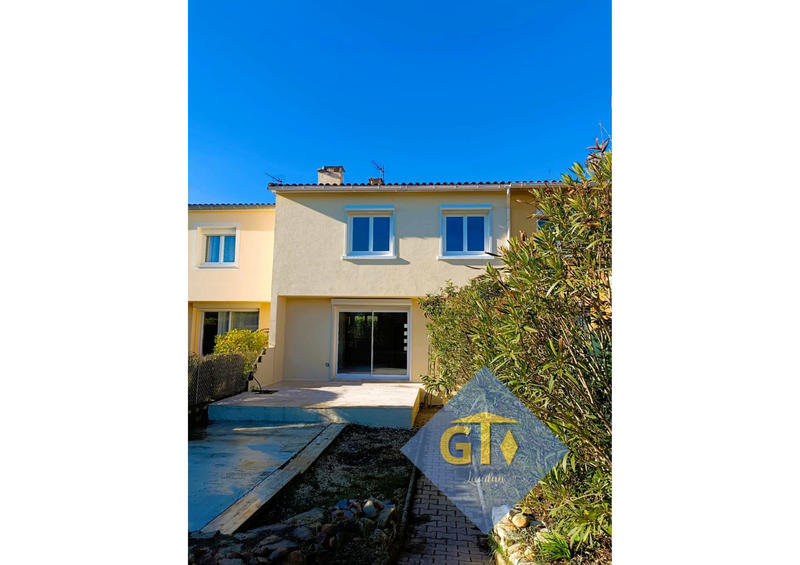 Maison - 100 m² - 5 pièces