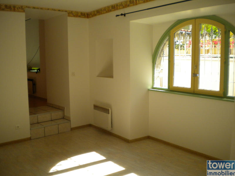 Maison - 294 m² - 12 pièces