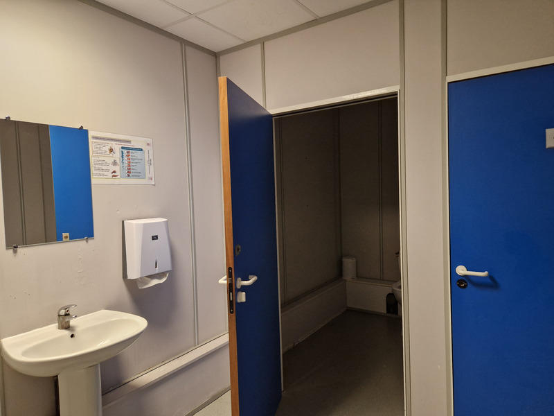 Bureau - 400 m² - 5 pièces