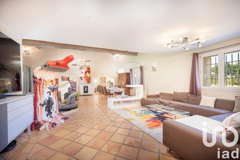 Maison - 385 m² - 7 pièces