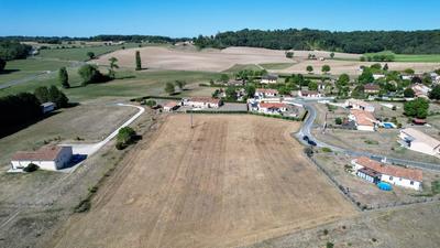 Terrain - 10 068 m²