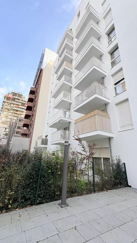 Appartement - 105 m² - 5 pièces