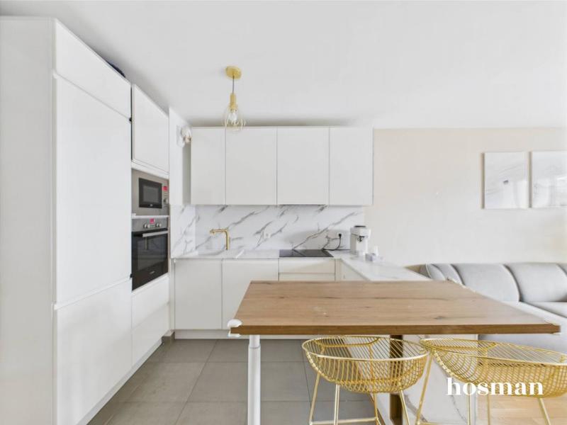 Appartement - 75 m² - 4 pièces