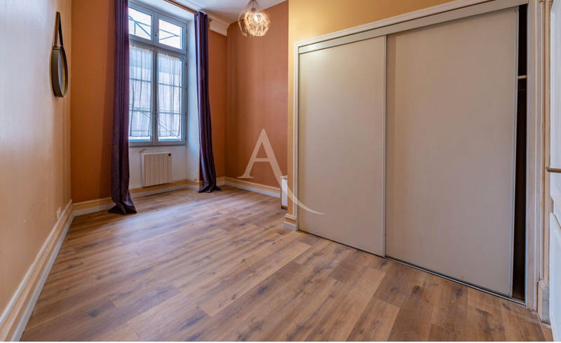 Appartement - 75 m² - 4 pièces