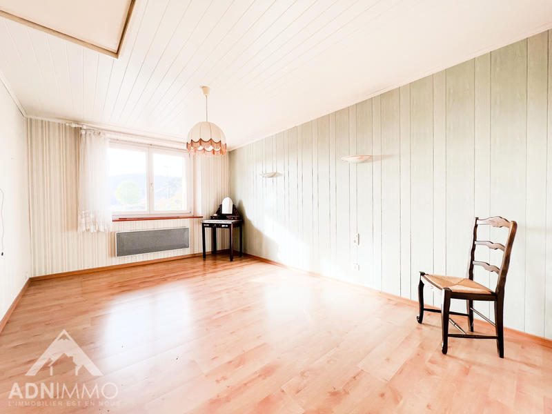 Maison - 300 m² - 10 pièces