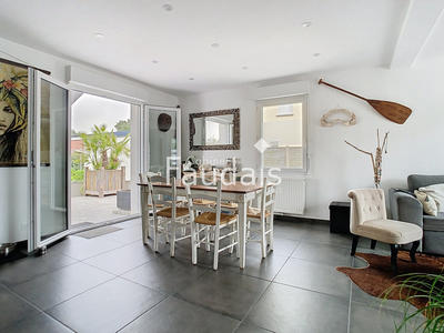 Maison - 103 m² - 5 pièces