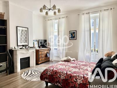 Appartement - 112 m² - 4 pièces