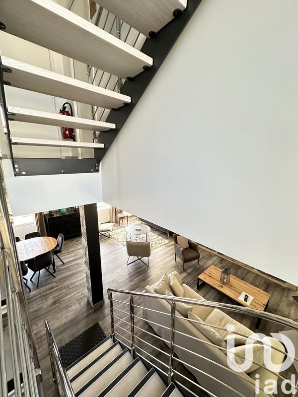 Maison - 227 m² - 9 pièces