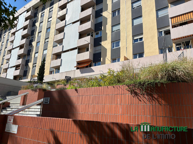 Appartement - 144 m² - 5 pièces