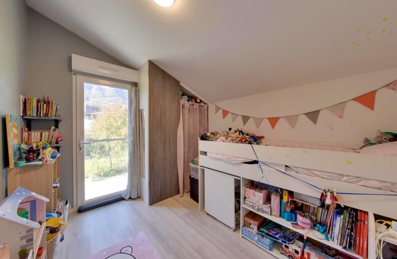 Appartement - 96 m² - 5 pièces