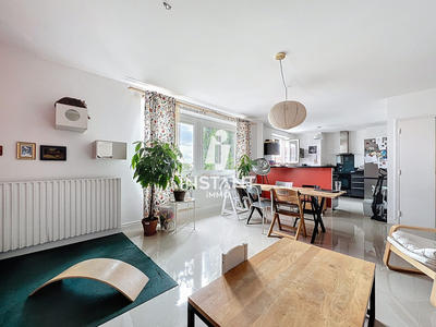 Appartement - 95 m² - 4 pièces