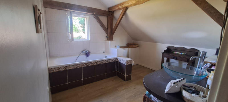 Maison - 246 m² - 12 pièces