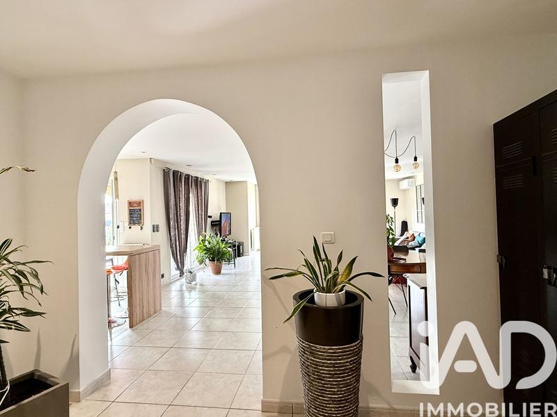 Maison de maîtres - 178 m² - 6 pièces