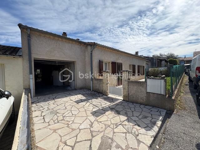 Maison traditionnelle - 105 m² - 5 pièces