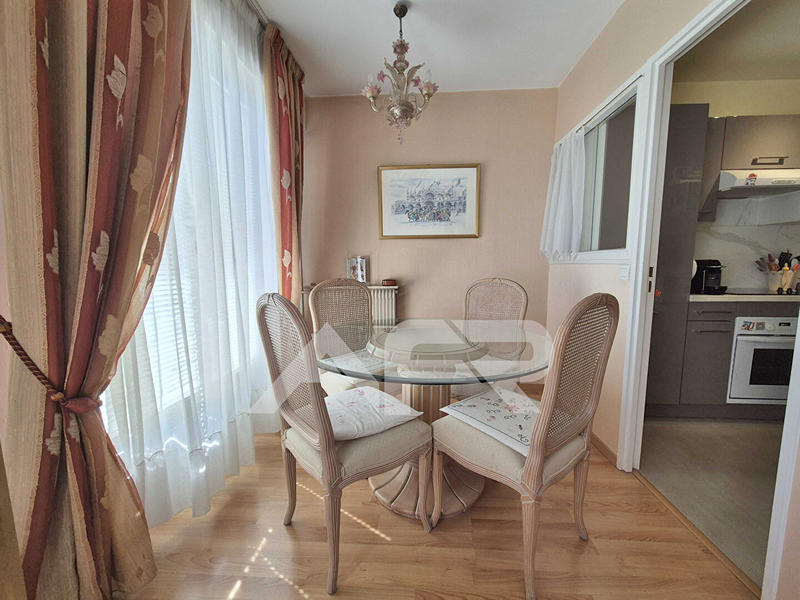 Appartement - 70 m² - 3 pièces