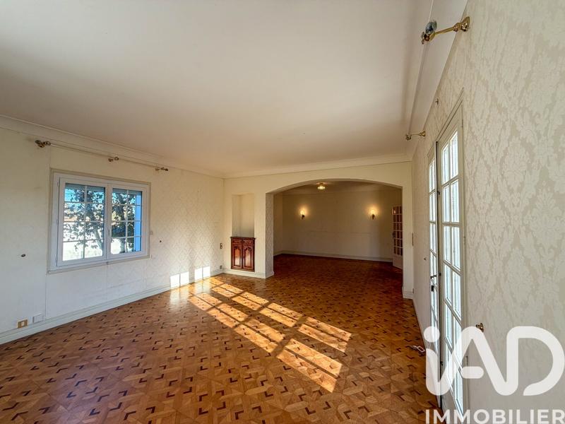 Maison de village - 257 m² - 17 pièces