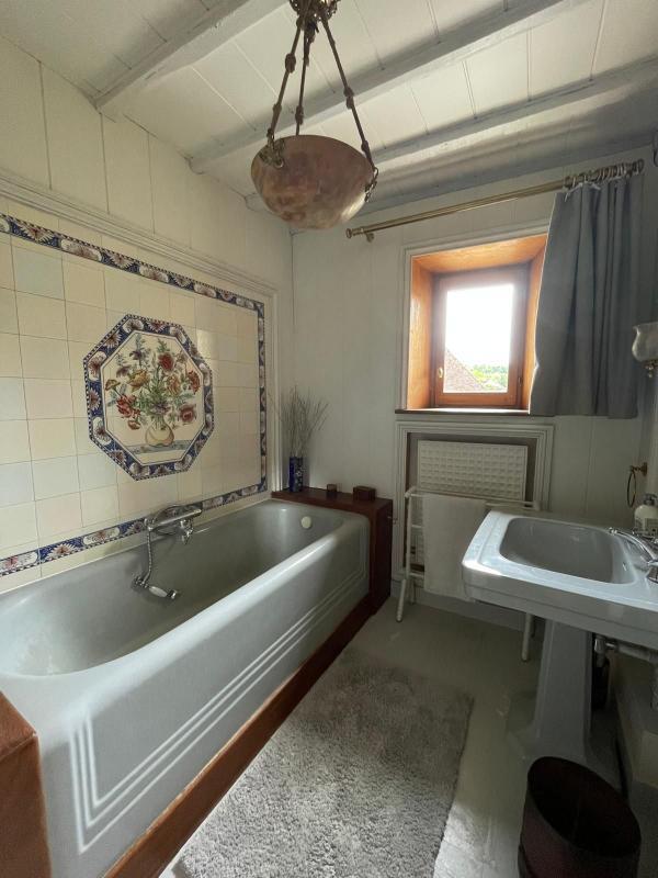 Maison - 285 m² - 10 pièces