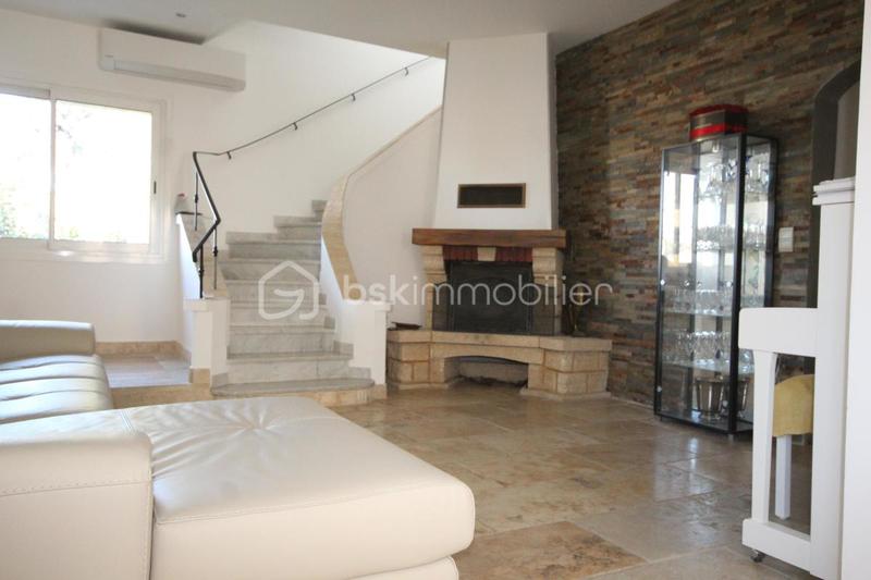 Villa - 149 m² - 8 pièces