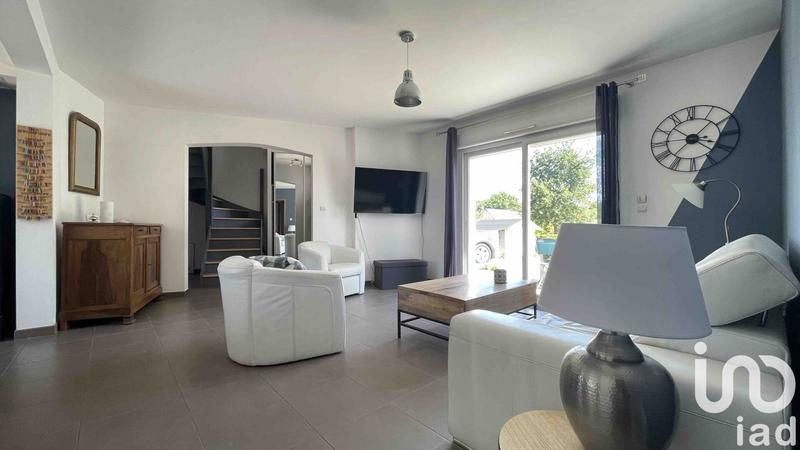 Maison - 182 m² - 8 pièces