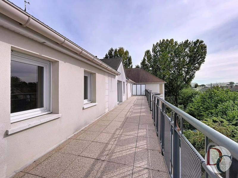 Appartement - 75 m² - 4 pièces