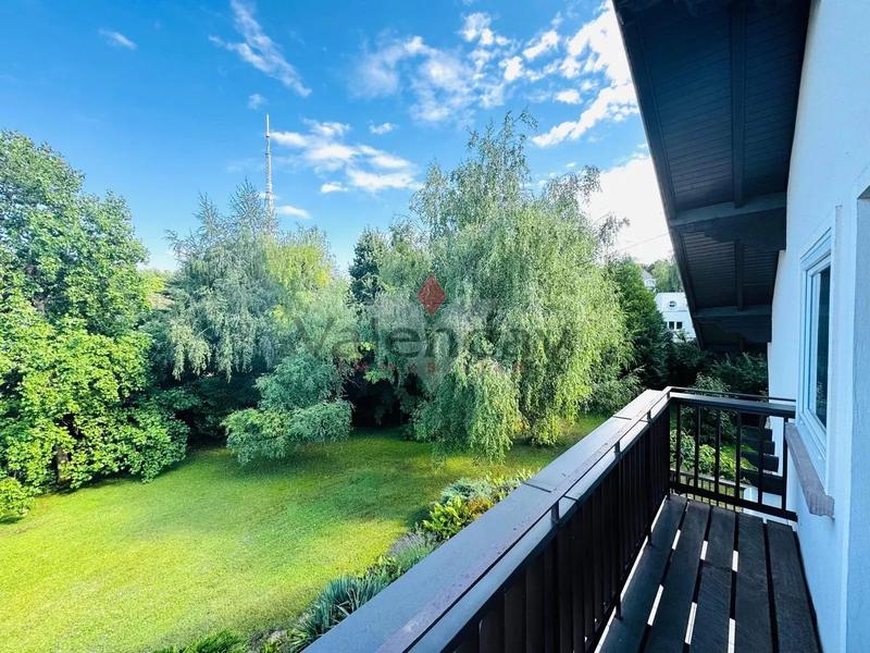 Villa - 221 m² - 8 pièces