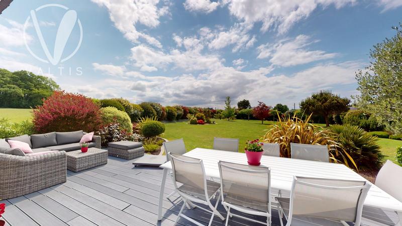 Maison contemporaine - 200 m² - 7 pièces