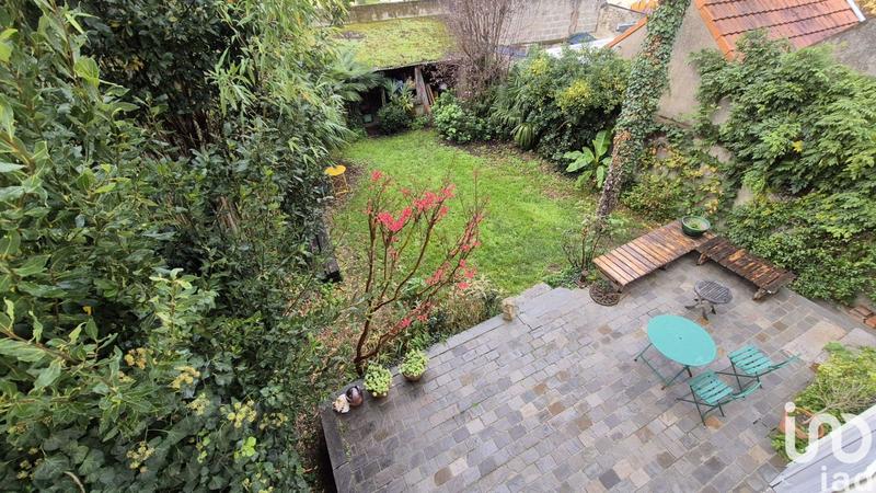 Maison - 200 m² - 6 pièces