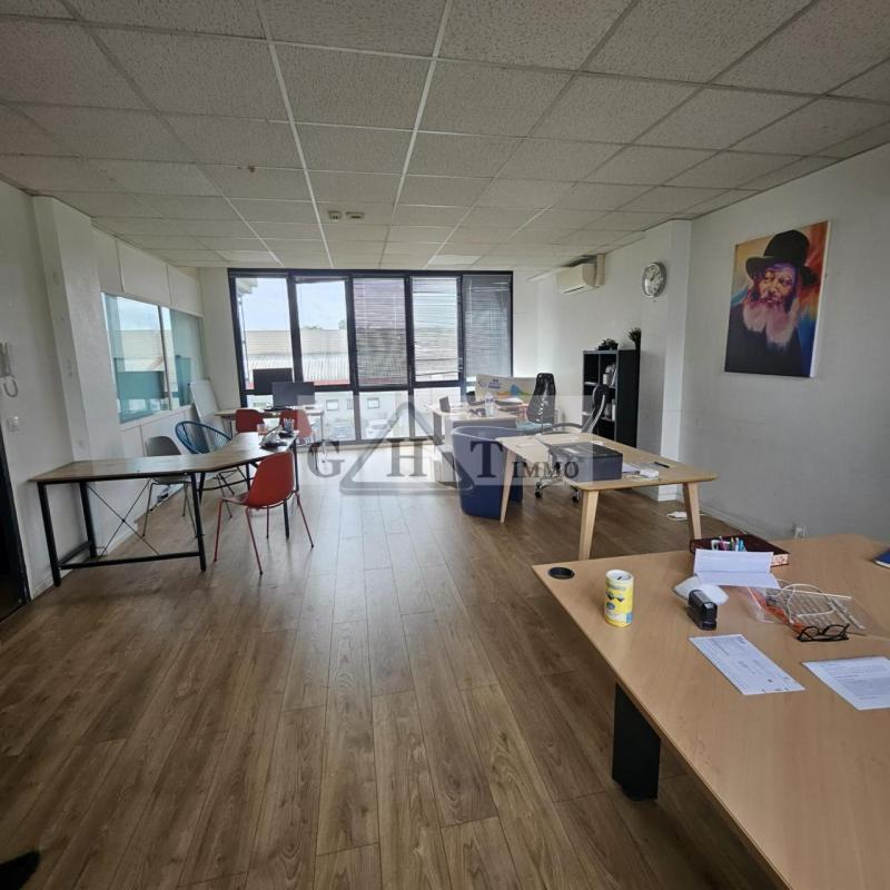 Bureau - 290 m²