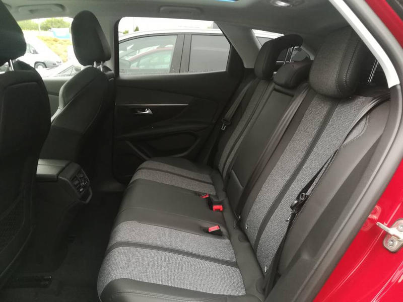 Peugeot 3008 BlueHDi 130 s&amp;amp;S Eat8 Allure 5 portes