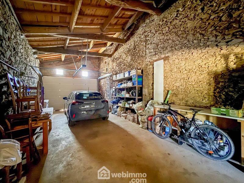 Maison de village - 205 m² - 11 pièces