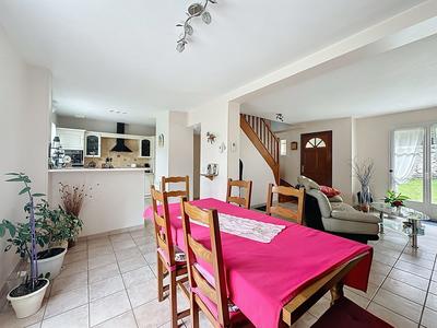 Maison traditionnelle - 99 m² - 5 pièces