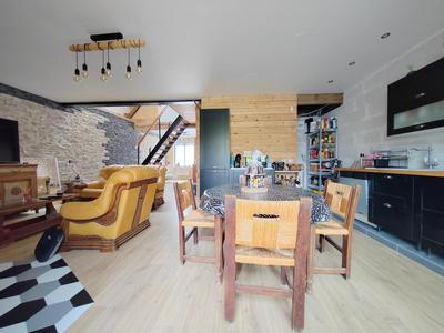 Maison - 135 m² - 6 pièces