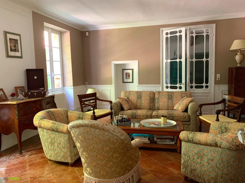 Maison de maîtres - 450 m² - 12 pièces