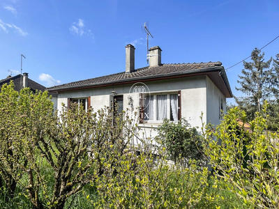 Maison traditionnelle - 73 m² - 4 pièces