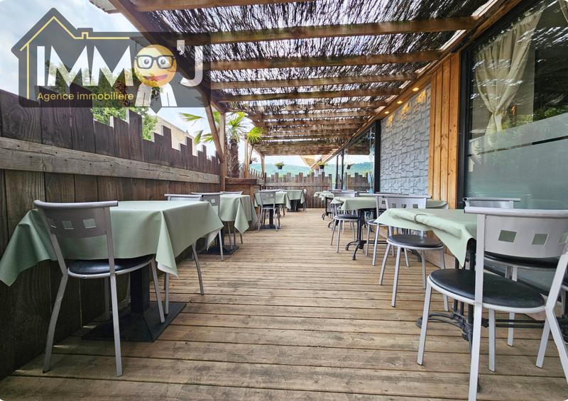 Local commercial - 162 m² - 4 pièces