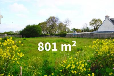 Terrain constructible - 801 m²
