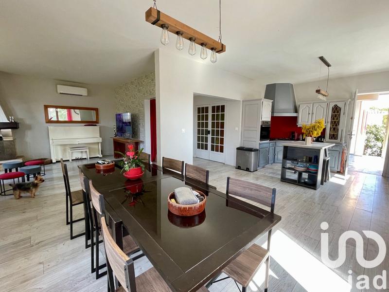 Maison - 330 m² - 11 pièces