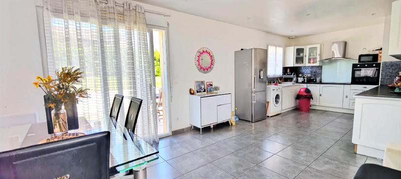 Maison - 110 m² - 6 pièces