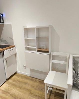 Studio - 10 m² - 1 pièce