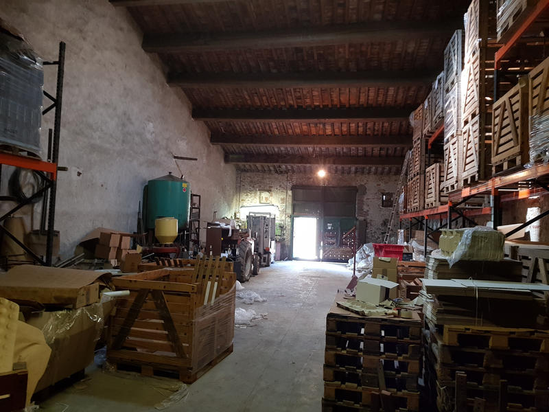 Entrepôt - 190 m² - 1 pièce