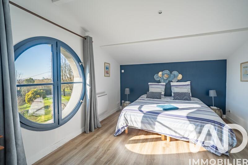 Maison - 480 m² - 16 pièces