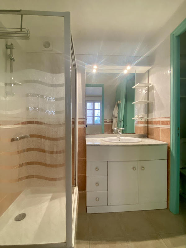 Appartement - 70 m² - 2 pièces